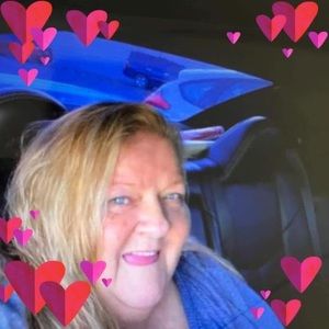 Meet your Posher, Anita